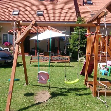 Dom Goscinny Kavera Dziwnówek Exterior foto